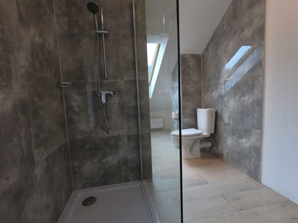 Caloroczny Domek W Lesie Puszcza Zielonka Villa Kiszkowo Exterior foto
